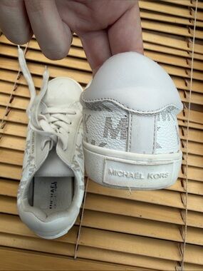 Michael Kors Kids Cream/White Logo Low-Top Sneakers